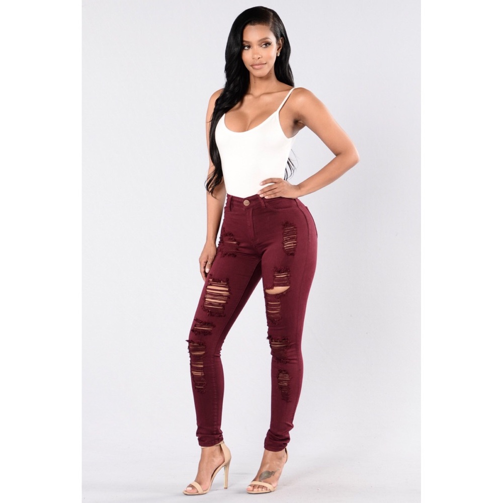 NWT Havin It Skinny Jean Burgundy
